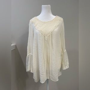 Oh Gussie Cream Top- Large- Bell Sleeve with Chiffon and Lace Detail